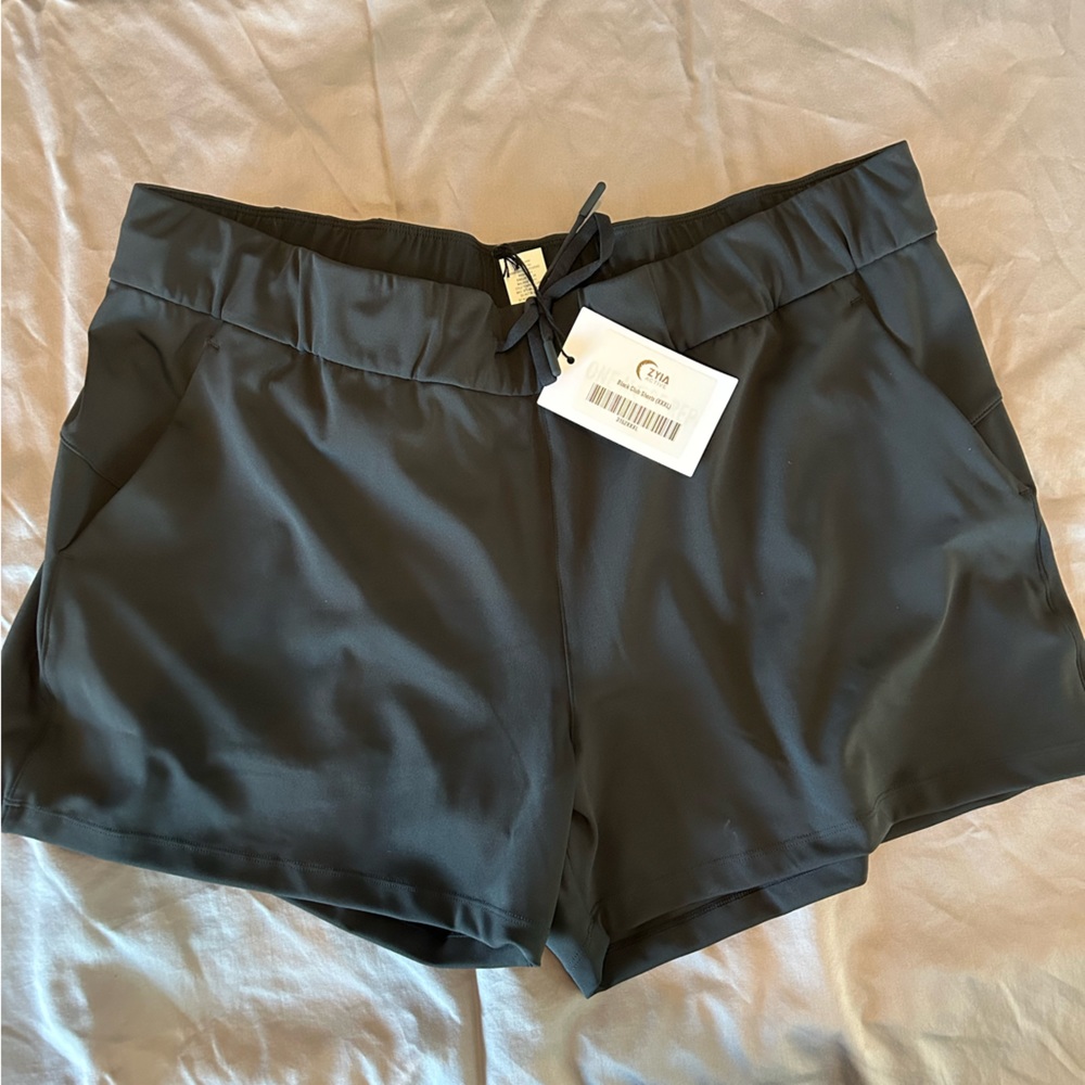 New with tags Zyia Active Club Shorts